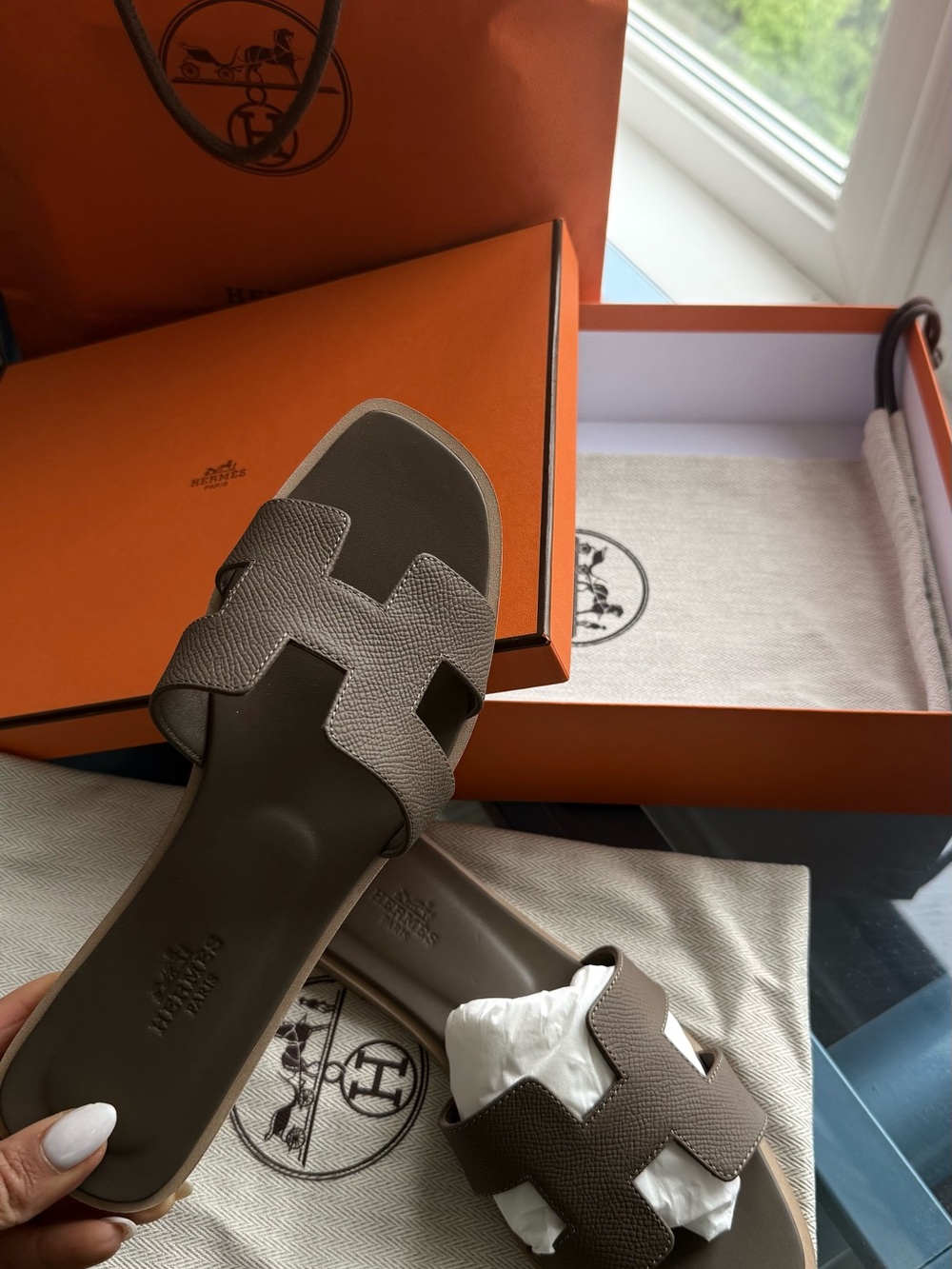 Hermes Brown Epsom Oran Slide Sandals - Picture 2 of 6